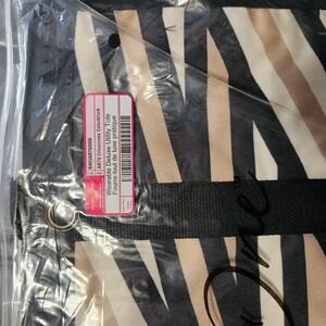 Thirty-One wearable deluxe utility tote